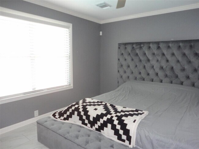 Building Photo - 4803 Russet Trail Ct