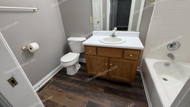 Building Photo - 98 Sandwood Dr