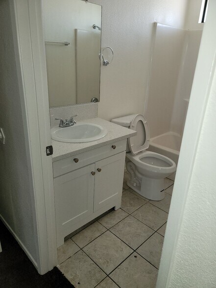 Building Photo - 1828 E Avenue J9