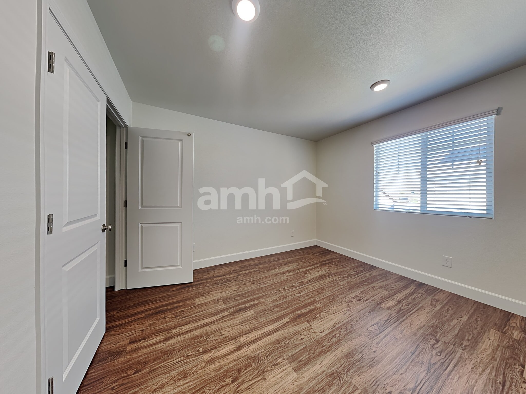 Building Photo - 1714 Macchia Ave