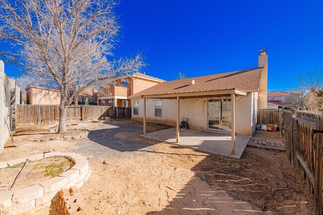 Building Photo - 4031 Cresta Park Ave NW