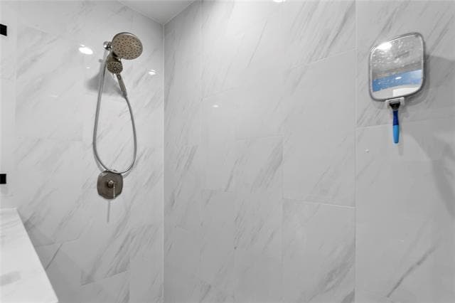 Building Photo - 2704 Shelby Ave