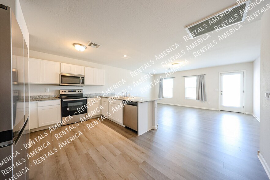 Building Photo - 118 W Impala Dr