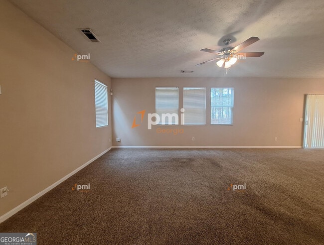 Building Photo - 5604 Sable Way