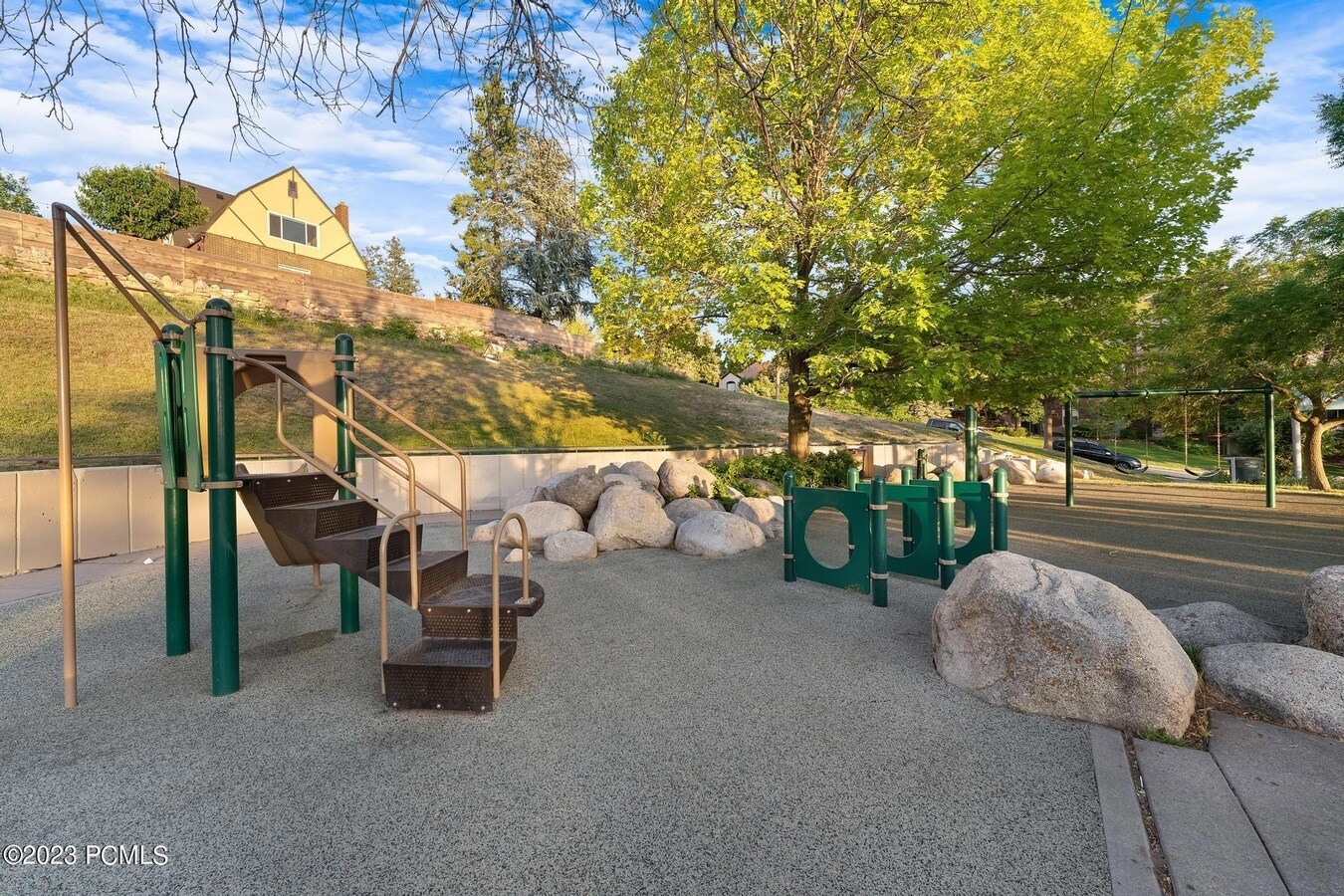 Building Photo - 425 S 1000 E