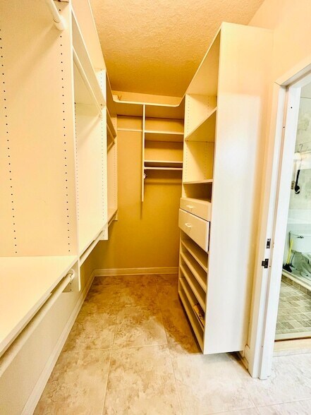 Building Photo - 1641 SW Harbour Isles Cir
