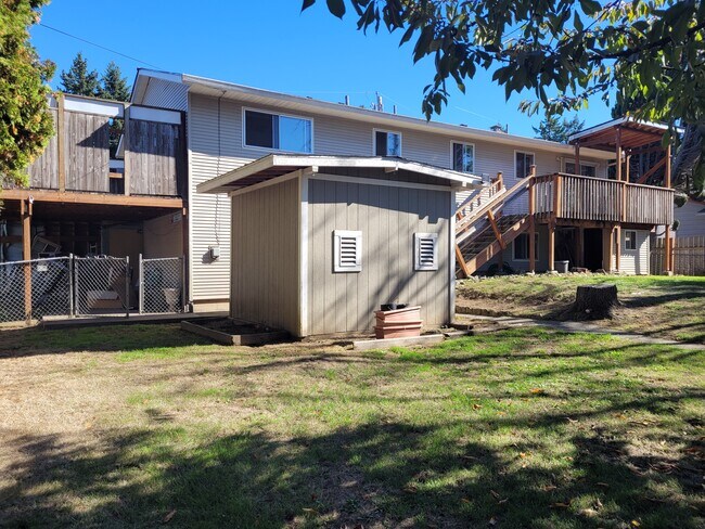 back yard view of house - 5095 SW 163rd Ave