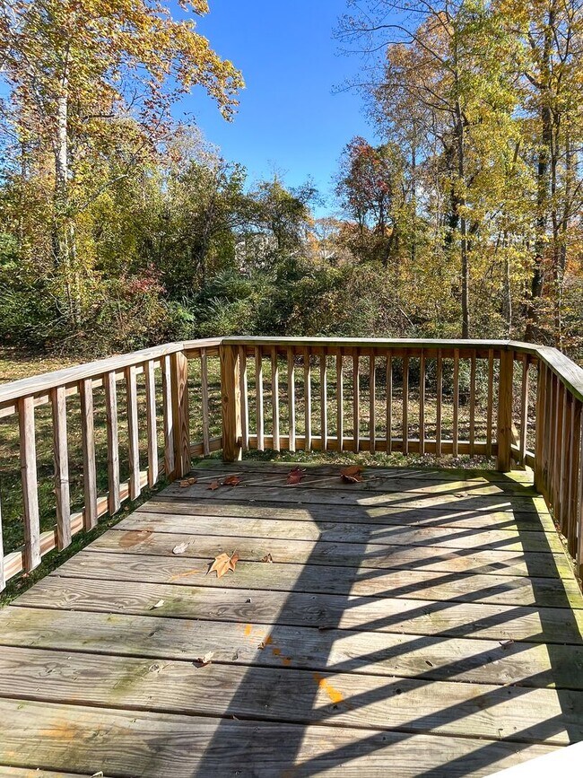 Building Photo - 1529 Birnam Dr