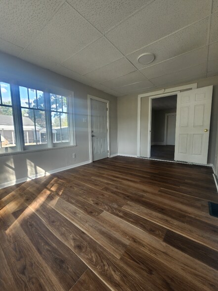 Building Photo - 1659 N 12th St