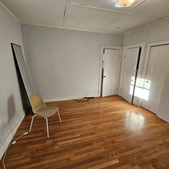 Building Photo - 14 Smythe St