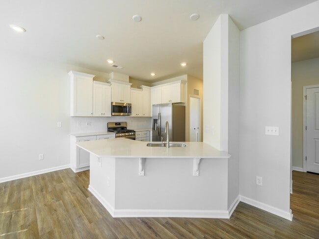 Building Photo - 1 Year Old New Home With 3 Bedroom 2.5 bat...