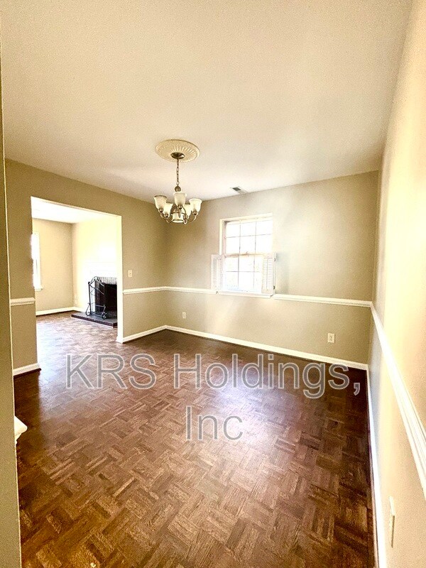 Building Photo - 288 Albert Ct