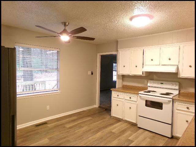 Building Photo - 2818 Stephanie Dr