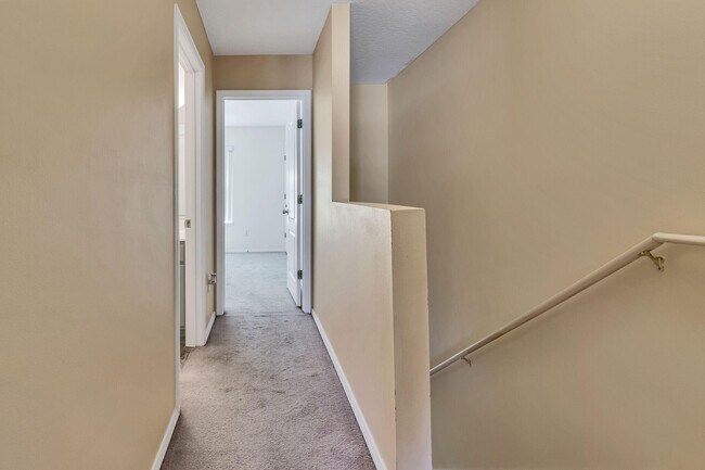 Building Photo - 1840 Shay-Lin Ct