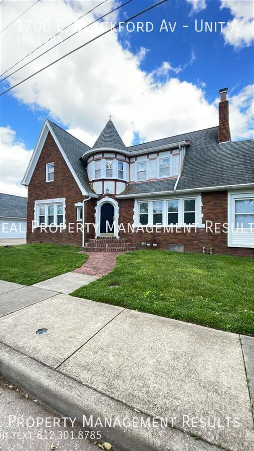 Primary Photo - 1700 E Blackford Ave