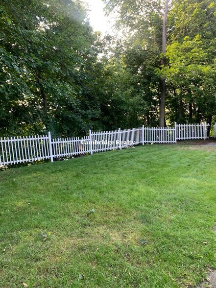 Building Photo - 50 Marion Rd