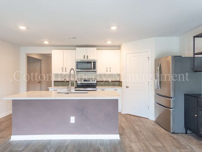 Building Photo - 6224 Centipede Pl