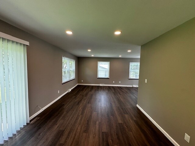 Building Photo - 610 Greenwood Dr