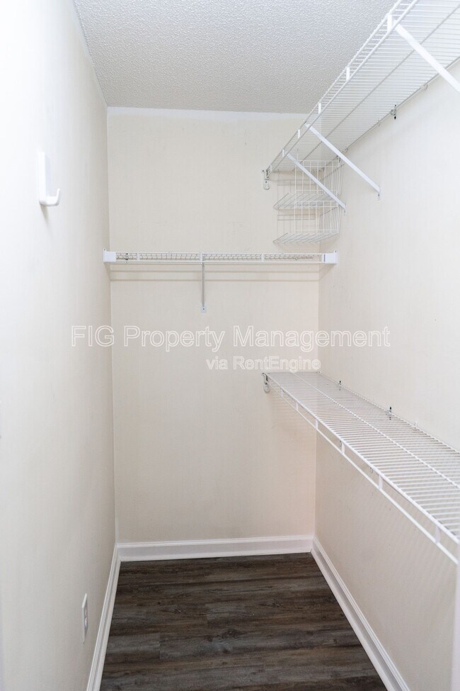 Building Photo - 8013 Keybridge Way