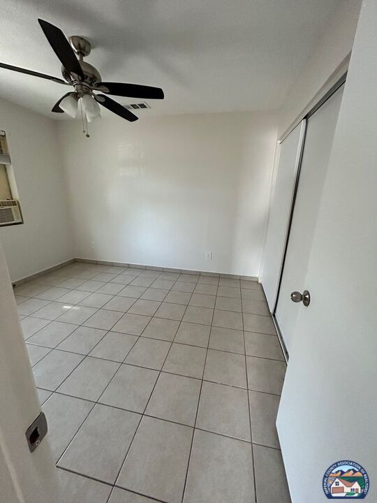 Building Photo - 22 Hawk St