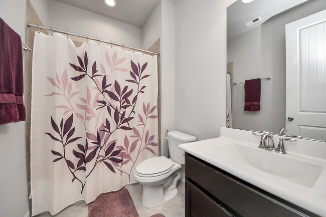 Building Photo - 1026 Warm Summer Dr