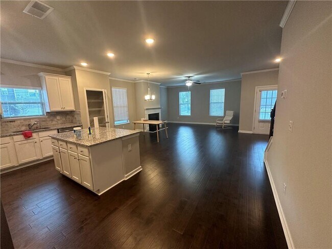 Building Photo - 4320 Sunny Oak Pl
