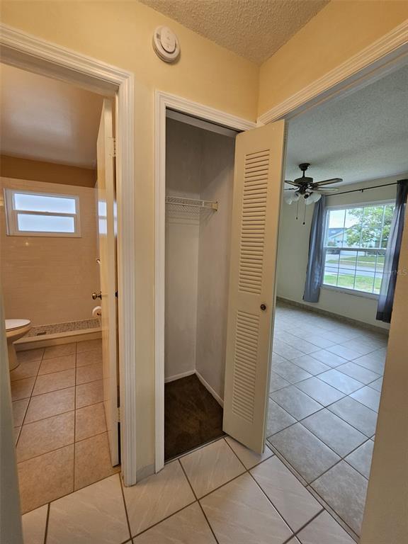 Building Photo - 1202 Regal Ridge Dr