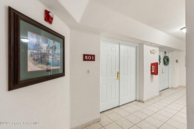 Building Photo - 800 Del Rio Way