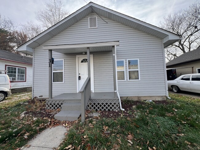 Building Photo - 31 Crockett St