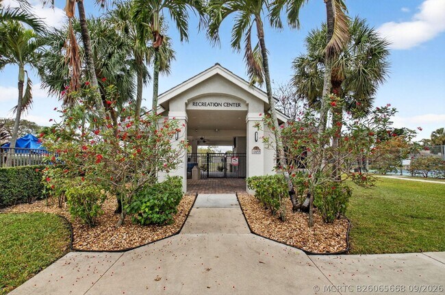 Building Photo - 10031 Lexington Estates Blvd