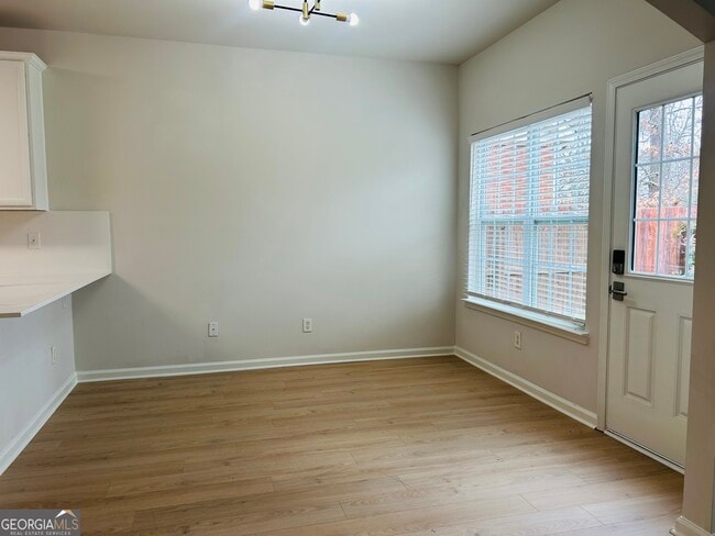 Building Photo - 11 Rockcress Ct