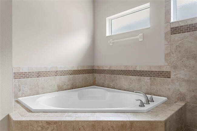 Building Photo - 19303 Water Maple Dr