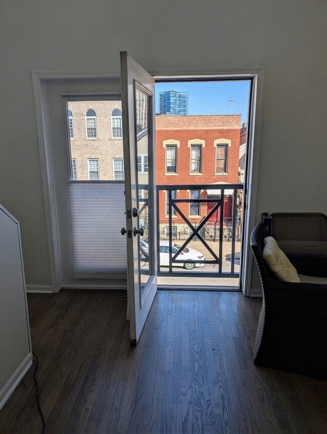 Building Photo - 714 N Elizabeth St