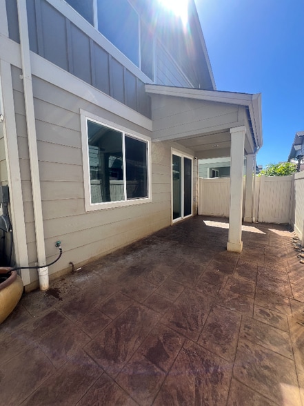 Building Photo - 91-1841-1841 Keaunui Dr