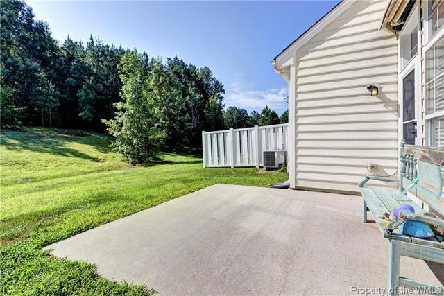 Building Photo - 5845 Nandina Cir