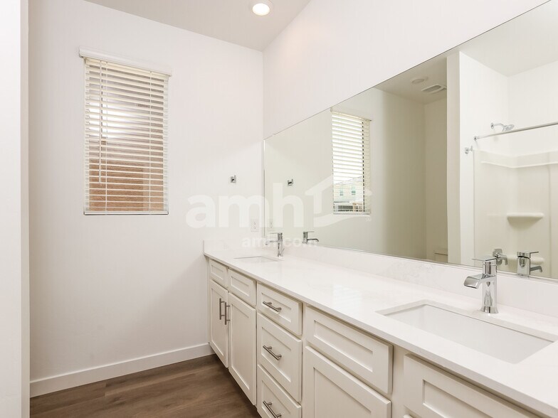 Building Photo - 12286 Thunder Creek Pky