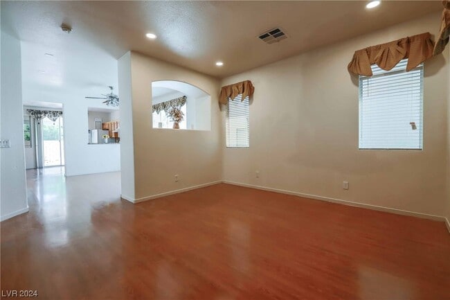 Building Photo - 10320 William Fortye Ave