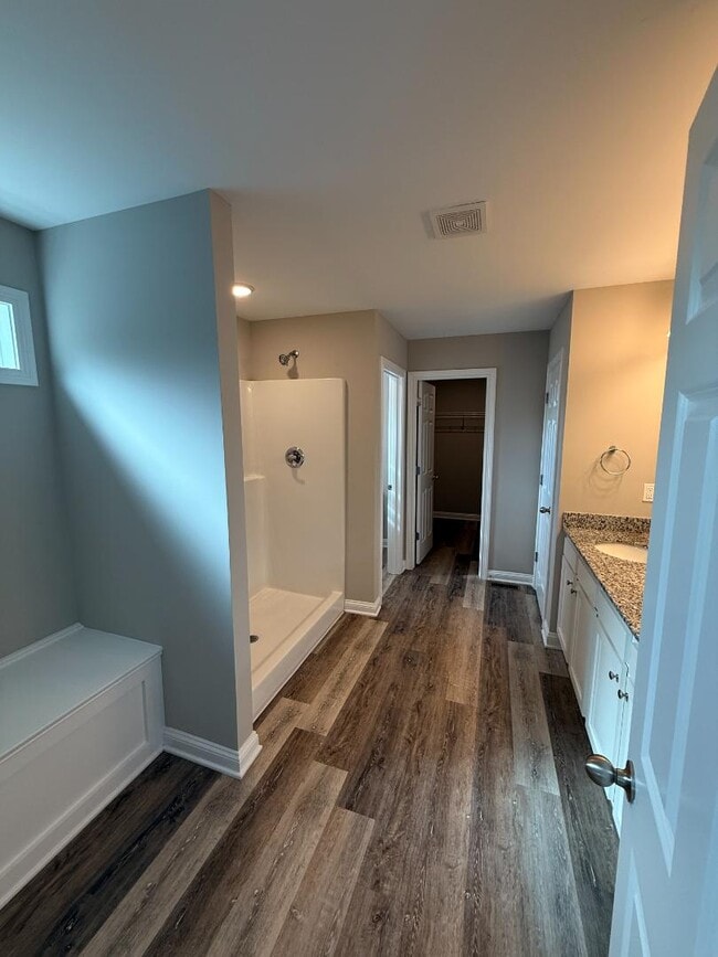 Building Photo - 121 Cammy Ct