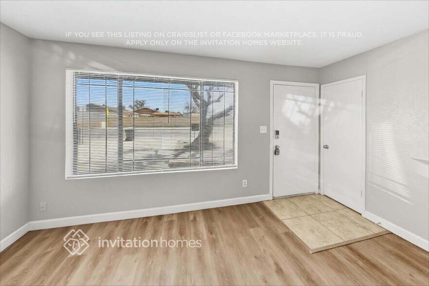 Building Photo - 3068 N 87th Ave