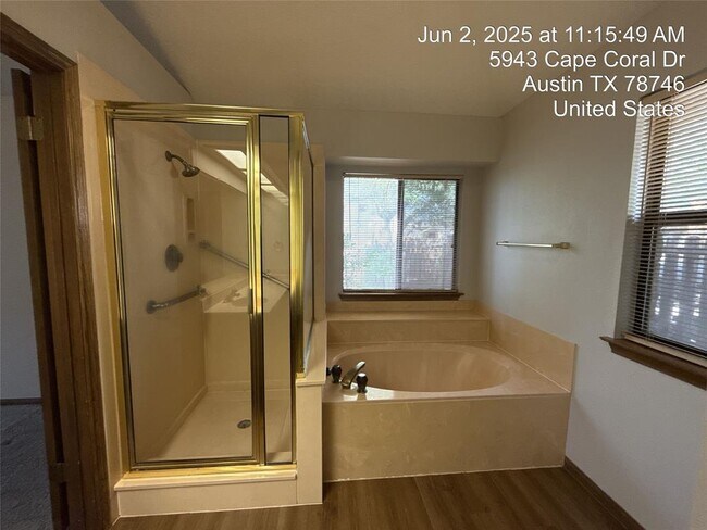Building Photo - 5943 Cape Coral Dr