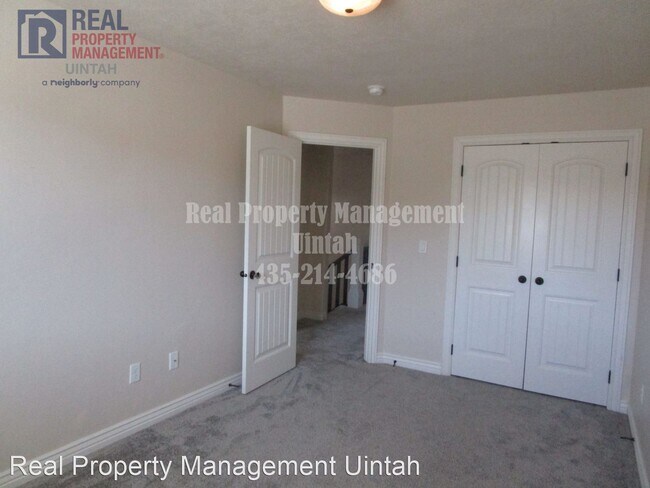 Building Photo - 3 br, 2.5 bath House - 407 E Gray Fox Lane