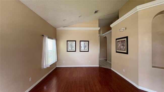 Building Photo - 16713 Rolling Green Dr