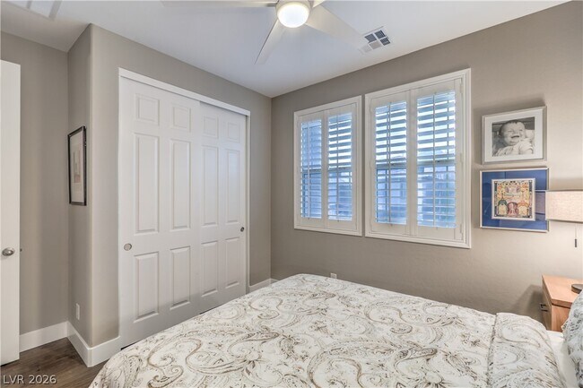 Building Photo - 12540 Skylight View St