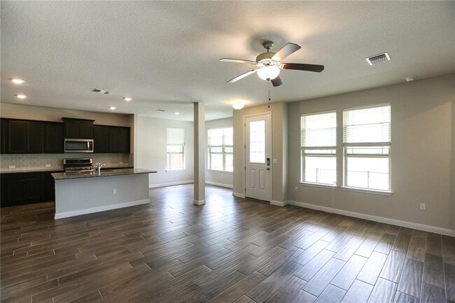 Building Photo - 8108 Ausblick Ave