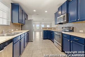 Building Photo - 2122 York Dr