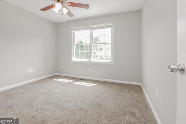 Building Photo - 1576 Norman Crossing