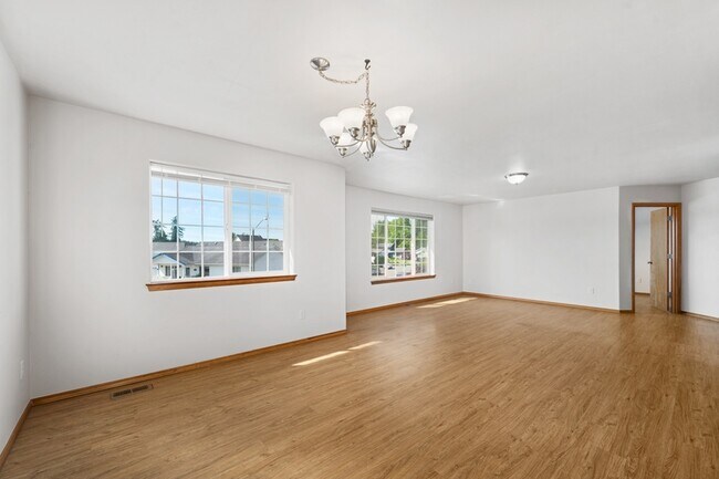 Building Photo - 4413 Carstan Ct