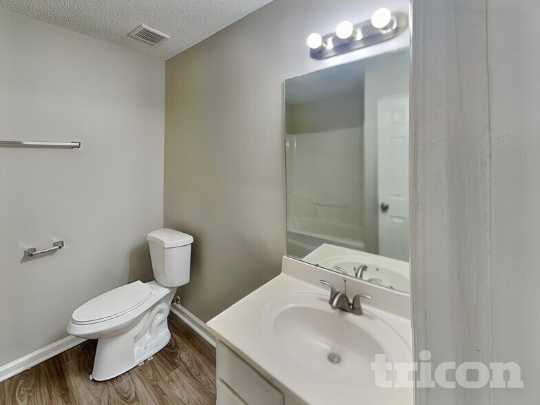 Building Photo - 4312 Windjammer Ct SW