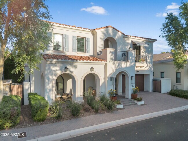 Building Photo - 3507 North 39th Pl