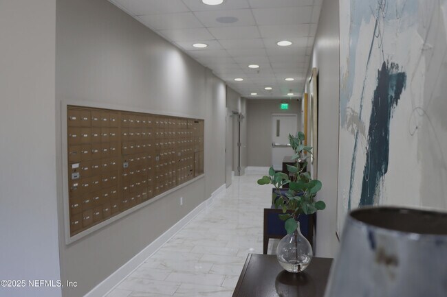 Building Photo - 1478 Riverplace Blvd